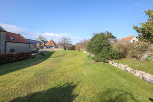 Photo 7- click for photo gallery